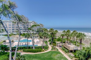 House, Multiple Beds (Three-Bedroom Apartment) | Property grounds - Two-bedroom Apartment (Hilton Head Island)