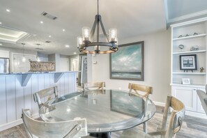 House, Multiple Beds (Two-Bedroom Apartment) | Private kitchen