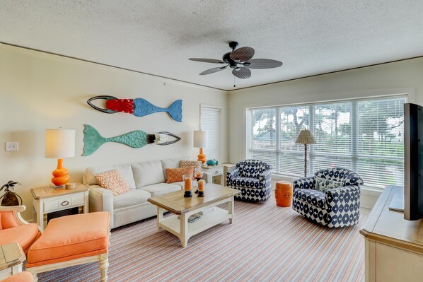 House, Multiple Beds (Three-Bedroom Apartment) | Living room