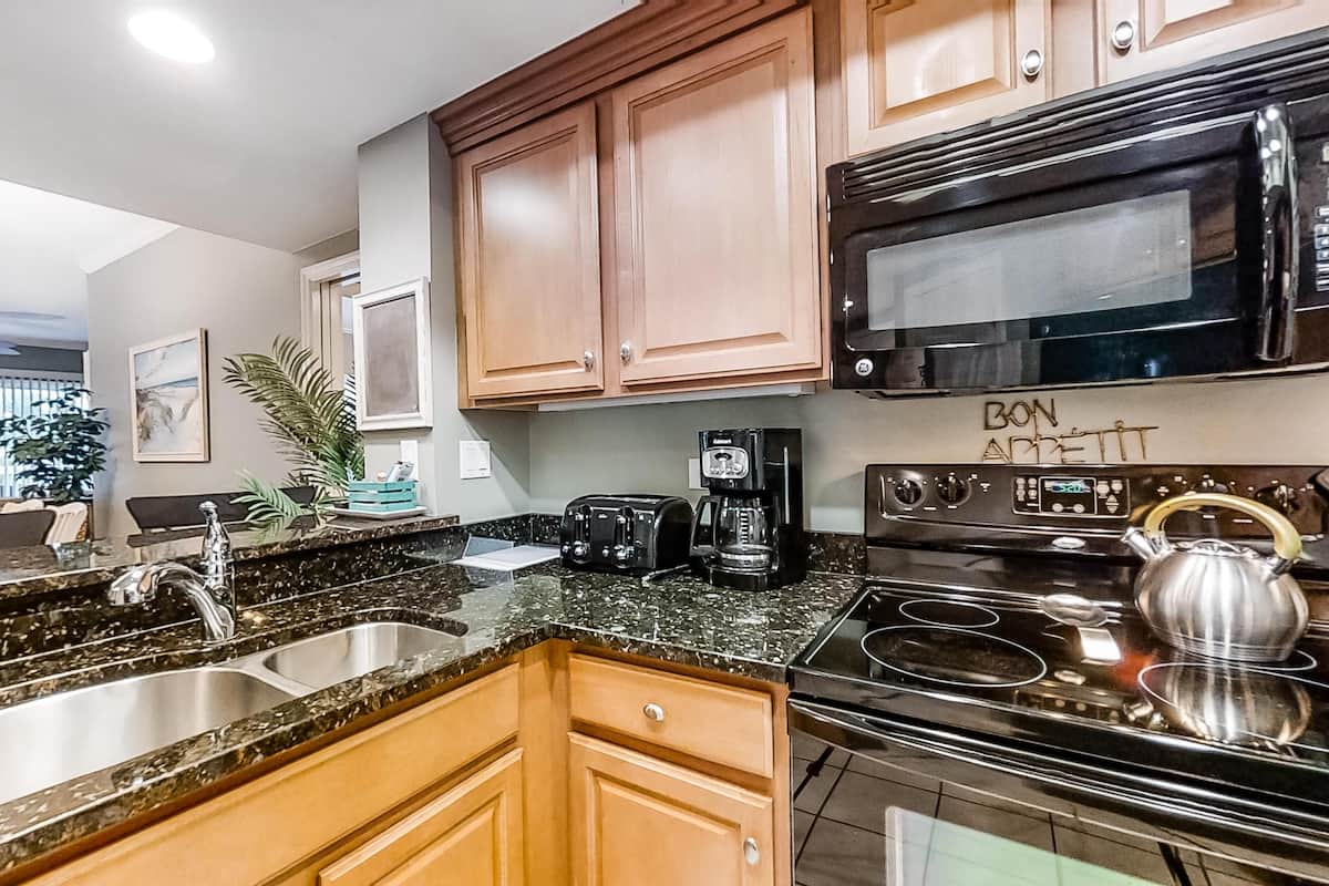 House, Multiple Beds (Two-Bedroom Apartment)