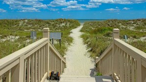 Unclassified image, 3 of 91, button - Two-bedroom Apartment (Hilton Head Island)
