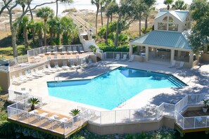 House, Multiple Beds (Three-Bedroom Apartment) | Outdoor pool