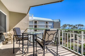 House, 1 King Bed with Sofa bed (One-Bedroom Apartment) | Balcony - One-bedroom Apartment (Hilton Head Island)