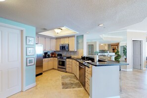 House, Multiple Beds (Four Bedroom) | Private kitchen