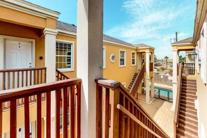 House, Multiple Beds (Three-Bedroom Apartment) | Staircase