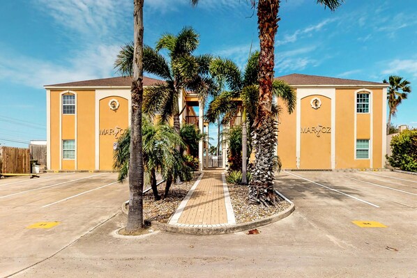 House, Multiple Beds (Three-Bedroom Apartment) | Exterior