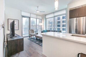 House, Multiple Beds (Two-Bedroom Apartment) | Living area