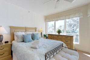 House, Multiple Beds (Three-Bedroom Apartment)
