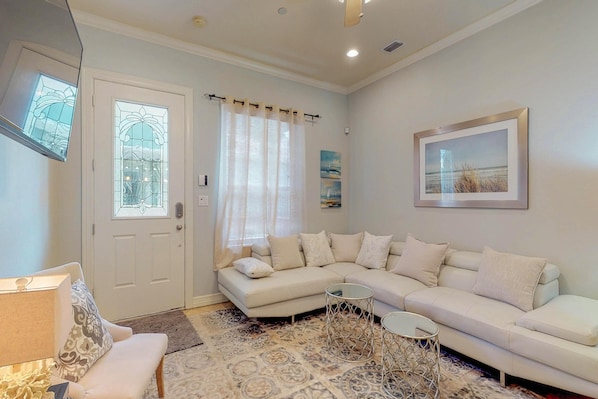 House, Multiple Beds (Two-Bedroom Apartment) | Living room