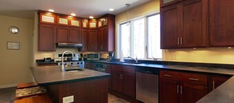 อิลัม เฮาส์