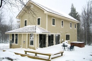 Exterior - Ilam House (Davis)