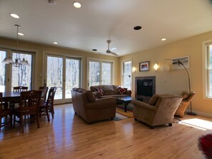 Living room - Ilam House (Davis)