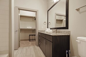 Bathroom - One-bedroom Apartment (Dallas)
