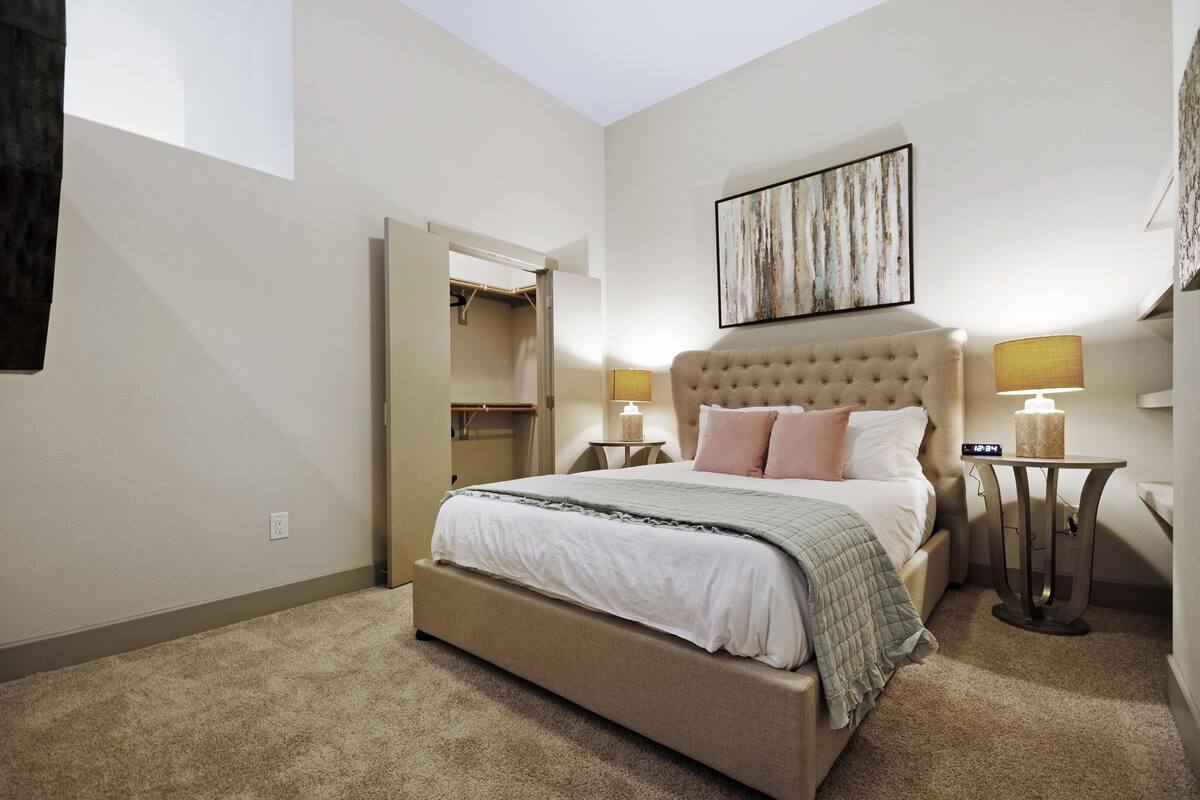 House, Multiple Beds (One-Bedroom Apartment)