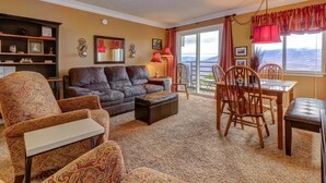 House, Multiple Beds (Two-Bedroom Apartment) | Living area - Studio (Sevierville)