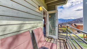 House, Multiple Beds (Two-Bedroom Apartment) | Balcony - Studio (Sevierville)