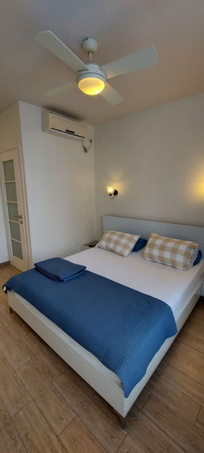 Basic Apartment | 2 bedrooms, desk, free WiFi, bed sheets