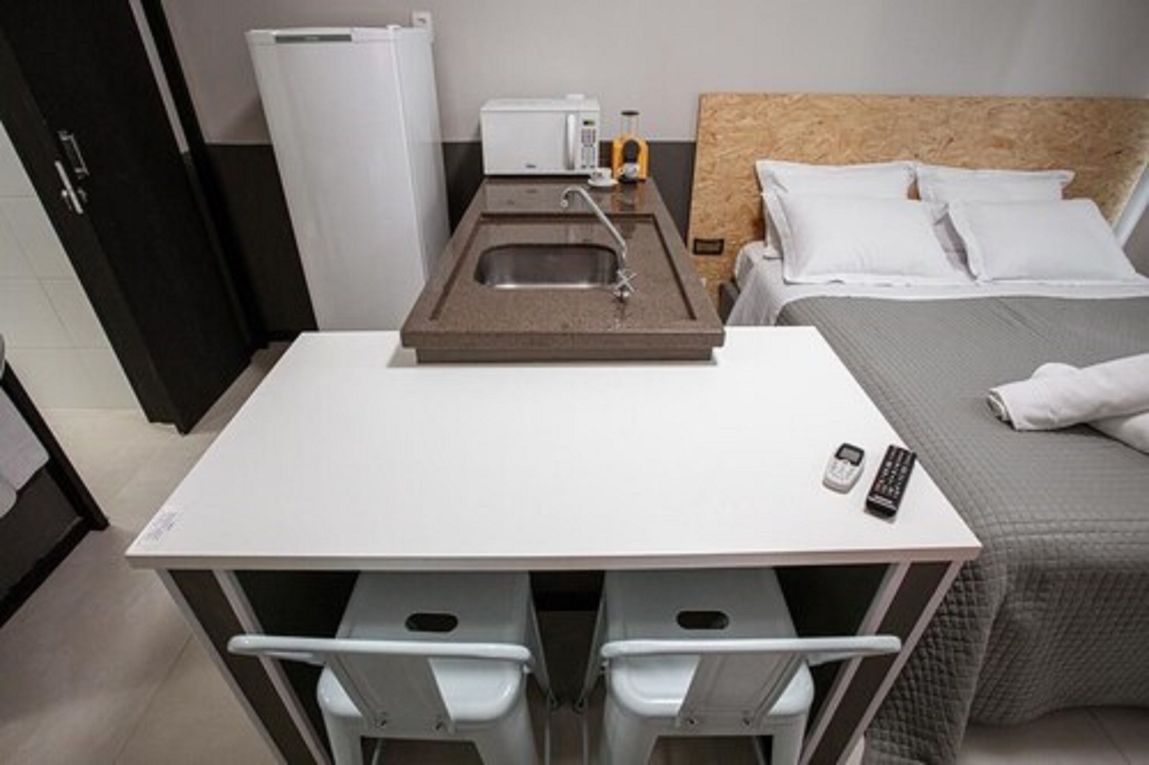 exclusive suite, 1 bedroom | living area