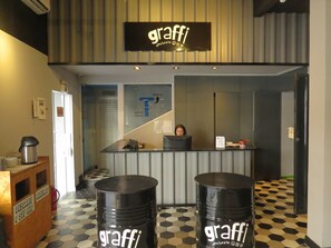 Reception - Graffi City House (Florianópolis)