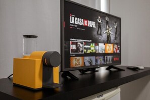 スタンダード スイート 1 ベッドルーム | 遮光カーテン、防音設備、アイロン / アイロン台、WiFi (無料)