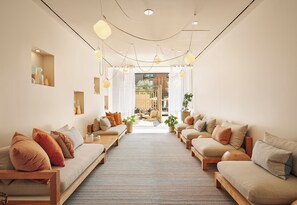 Couples treatment rooms, sauna, hot tub, body treatments