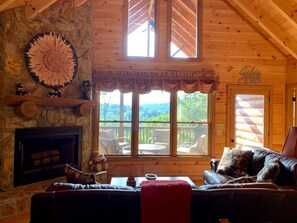 TV, fireplace - Luxury Log Cabin - Fine Cabin Living! (Ellijay)
