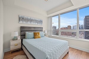 Premium appartement, 1 queensize bed met slaapbank, balkon, uitzicht op stad