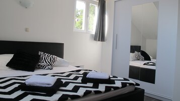 Comfort Apartment, 2 Bedrooms | 2 bedrooms, free WiFi, bed sheets