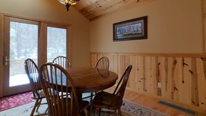 House | Private kitchen | Cookware/dishes/utensils - Yeti`s Den (Davis)