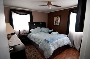 4 habitaciones y escritorio