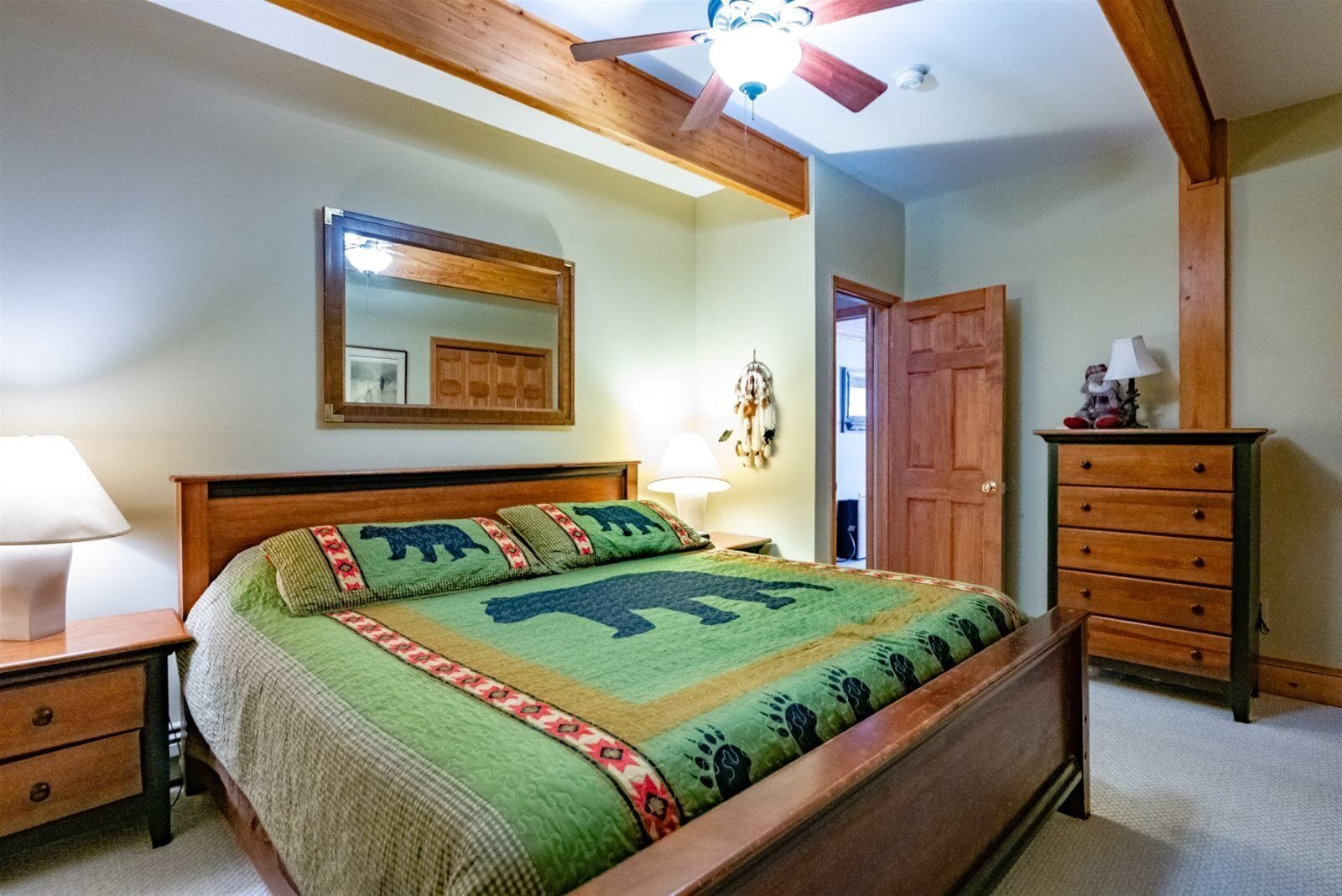 House | 5 bedrooms, desk, free WiFi, bed sheets