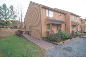 House | Exterior - Deerfield Village 135 (Davis)