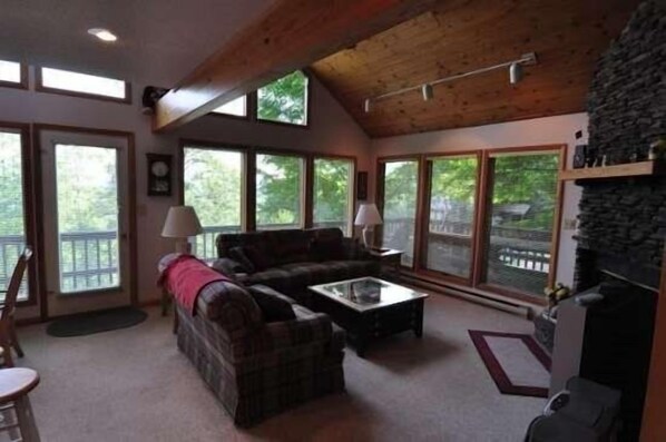 غرفة المعيشة