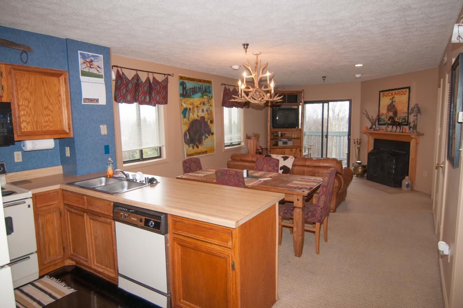 House | Private kitchen | Fridge, microwave, stovetop, dishwasher