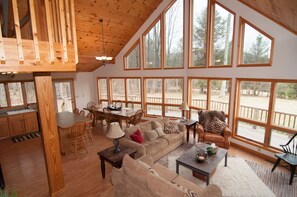 Hus | Stue | Tv, pejs