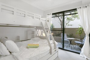 Apartment, 2 Bedrooms - Bondi Beach Garden Apartment (Bondi Beach)