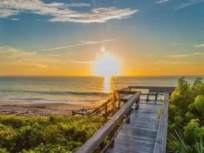 Beach nearby, beach towels