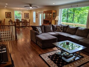 Smart-TV, peis, videospill og DVD-spiller