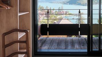 5 bedrooms, iron/ironing board, free WiFi, bed sheets