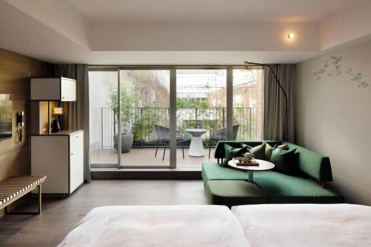 1 Schlafzimmer, Zimmersafe, individuell dekoriert