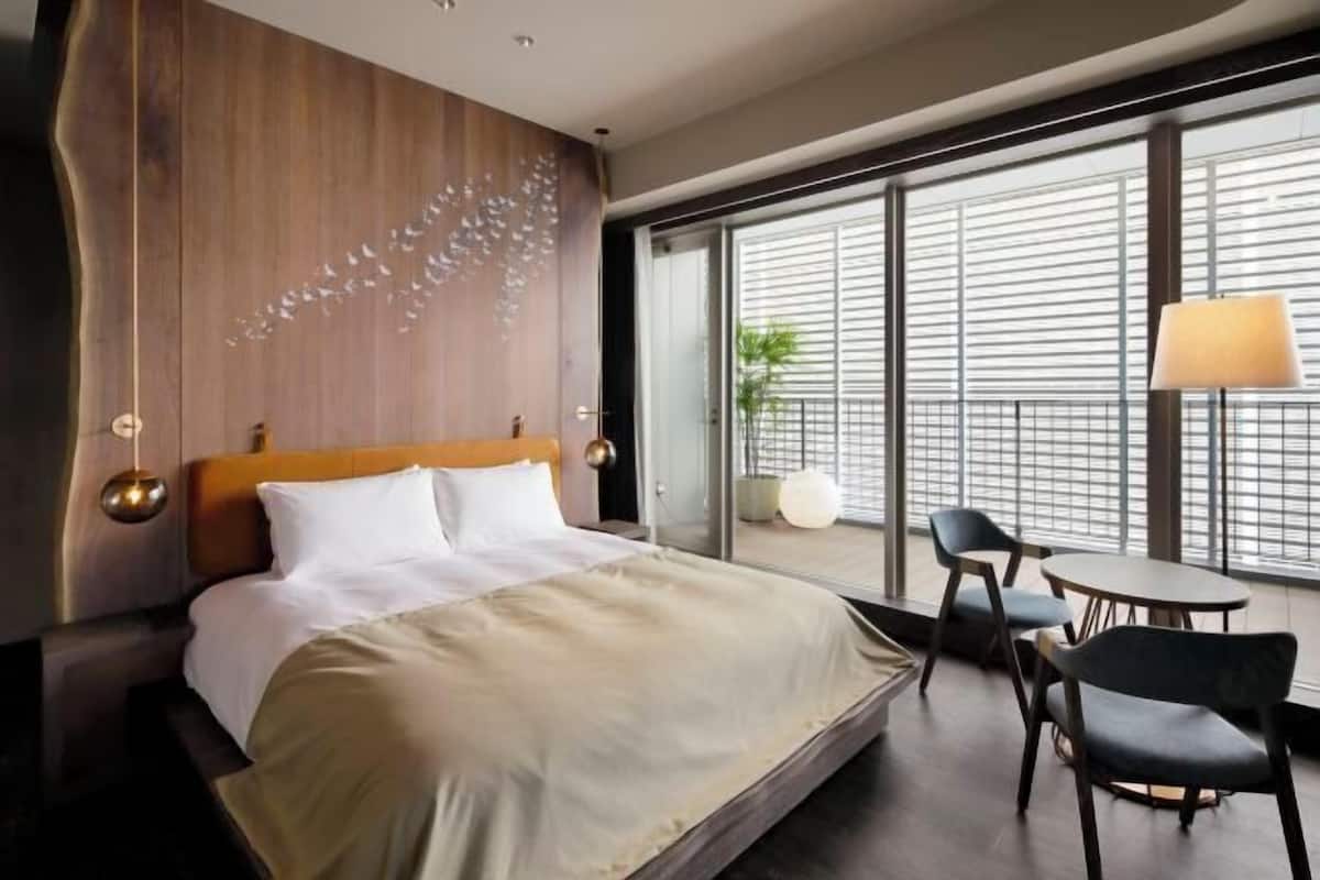 1 Schlafzimmer, Zimmersafe, individuell dekoriert