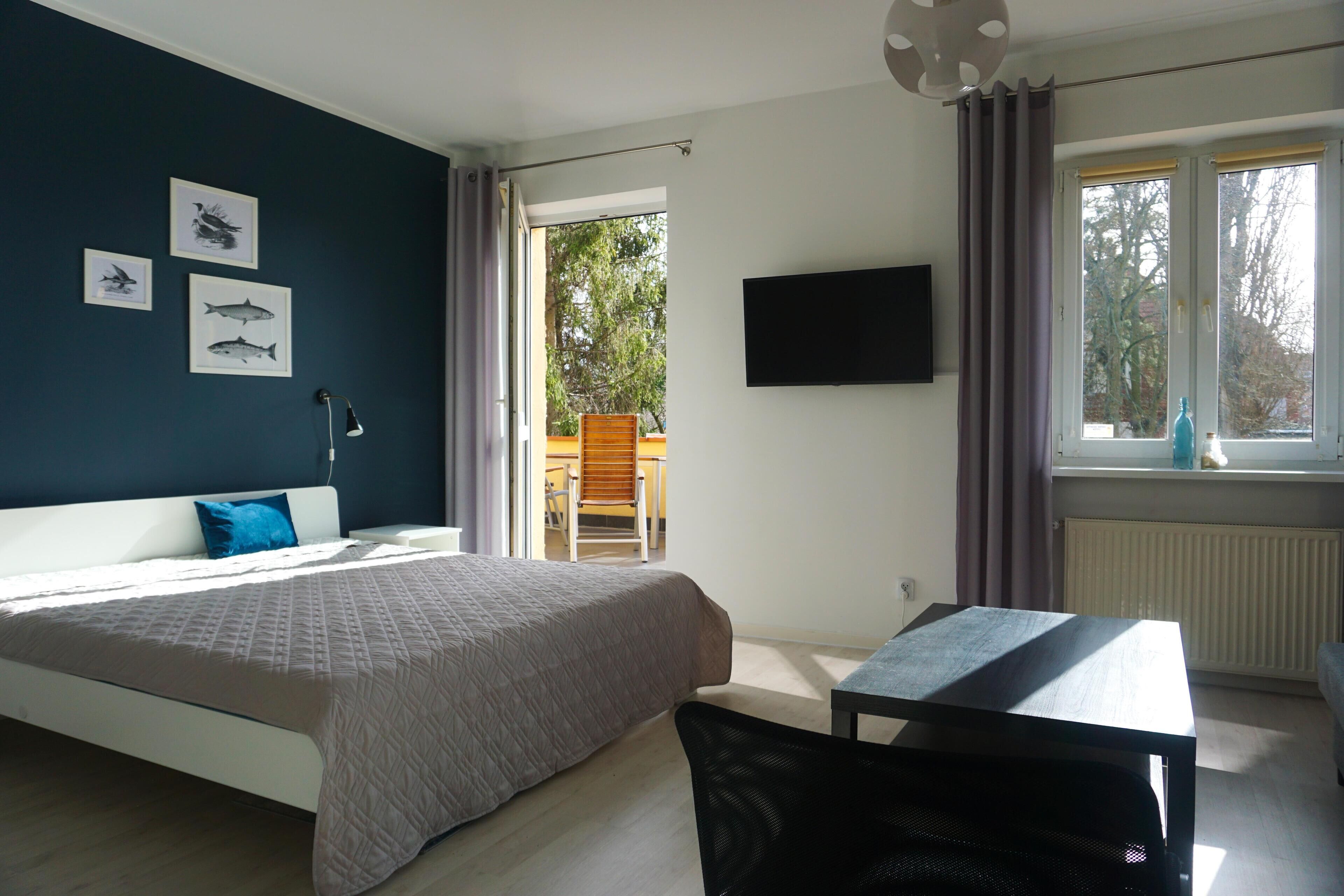 4 bedrooms, iron/ironing board, travel crib, free WiFi