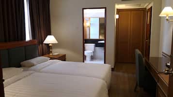 デラックス ダブルルーム | デスク、防音設備、アイロン / アイロン台、WiFi