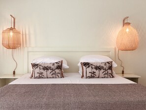 Grand Suite, 1 Queen Bed, Sea View | Premium bedding, in-room safe, blackout curtains, iron/ironing board - Hotel Pelican (Schoelcher)