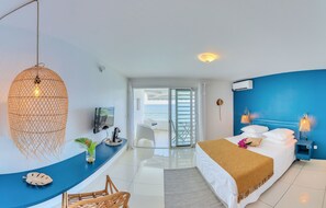 Estudio panorámico, vista al mar | Ropa de cama de alta calidad y caja de seguridad en la habitación