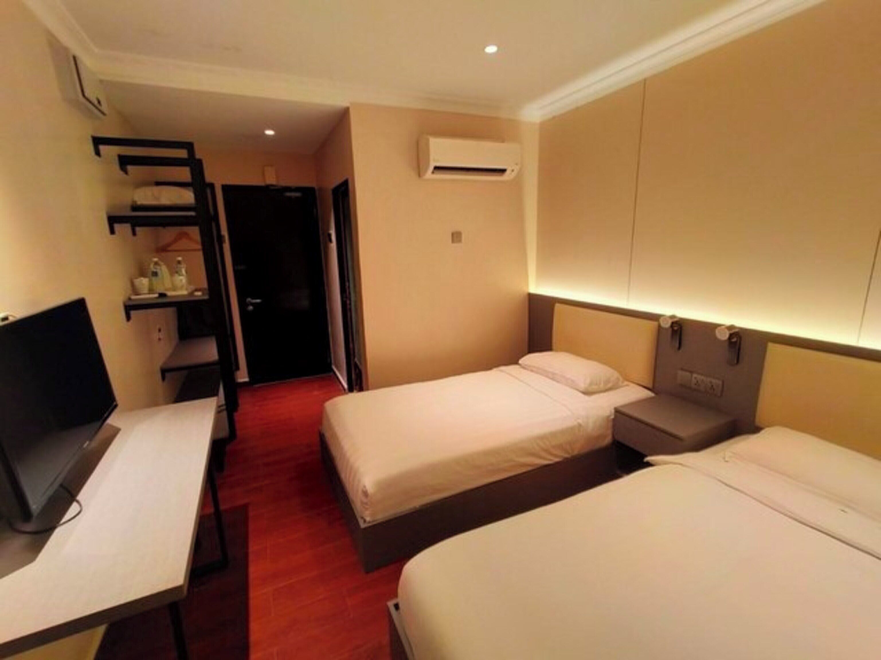 Foto - Collection O GHC Near Penang Street Art Formerly Queen City Hotel