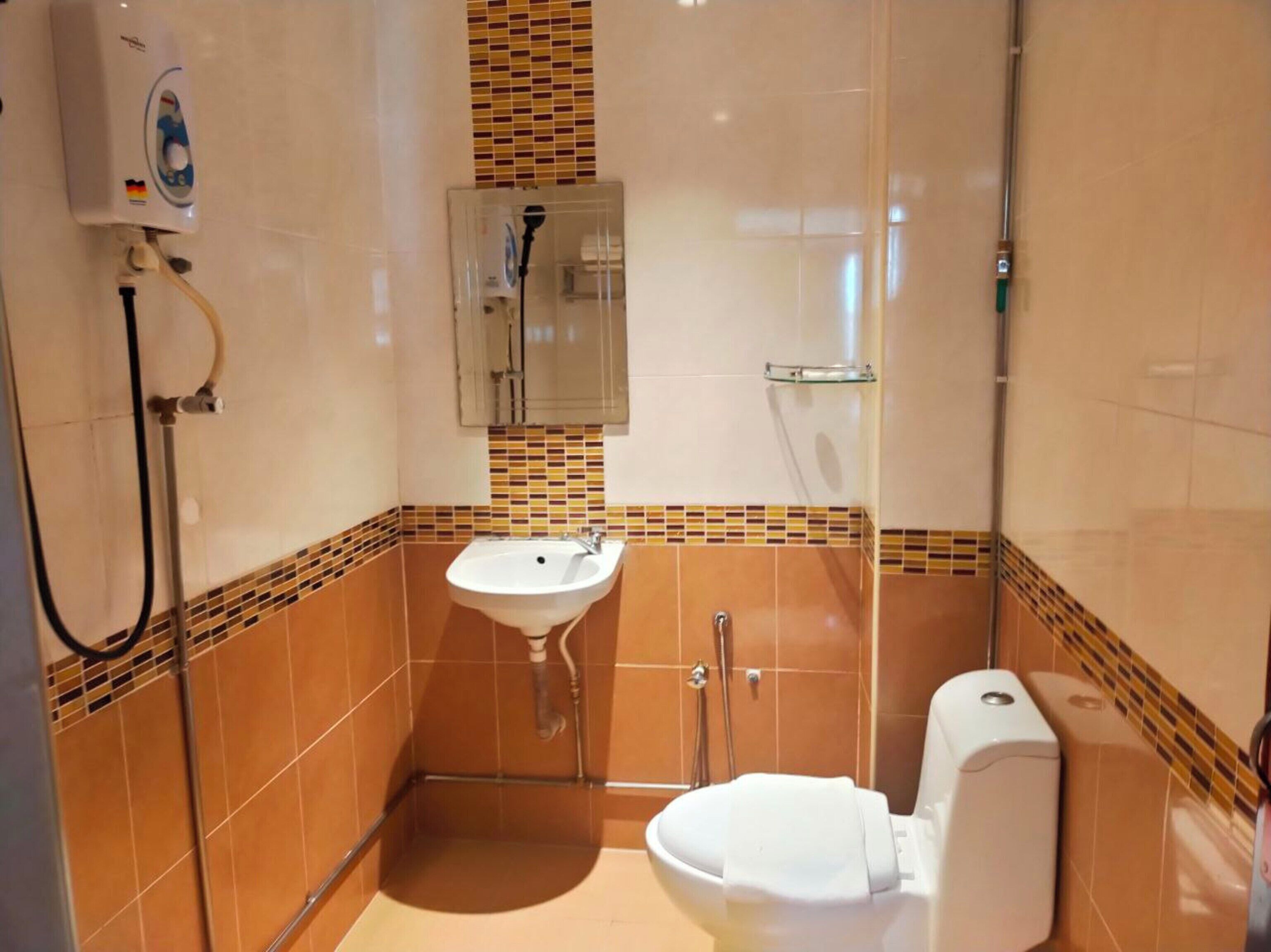 Foto - Collection O GHC Near Penang Street Art Formerly Queen City Hotel