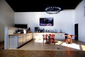 Free daily on-the-go breakfast  - Avalon Hotel & Conference Center (Chippewa Falls)