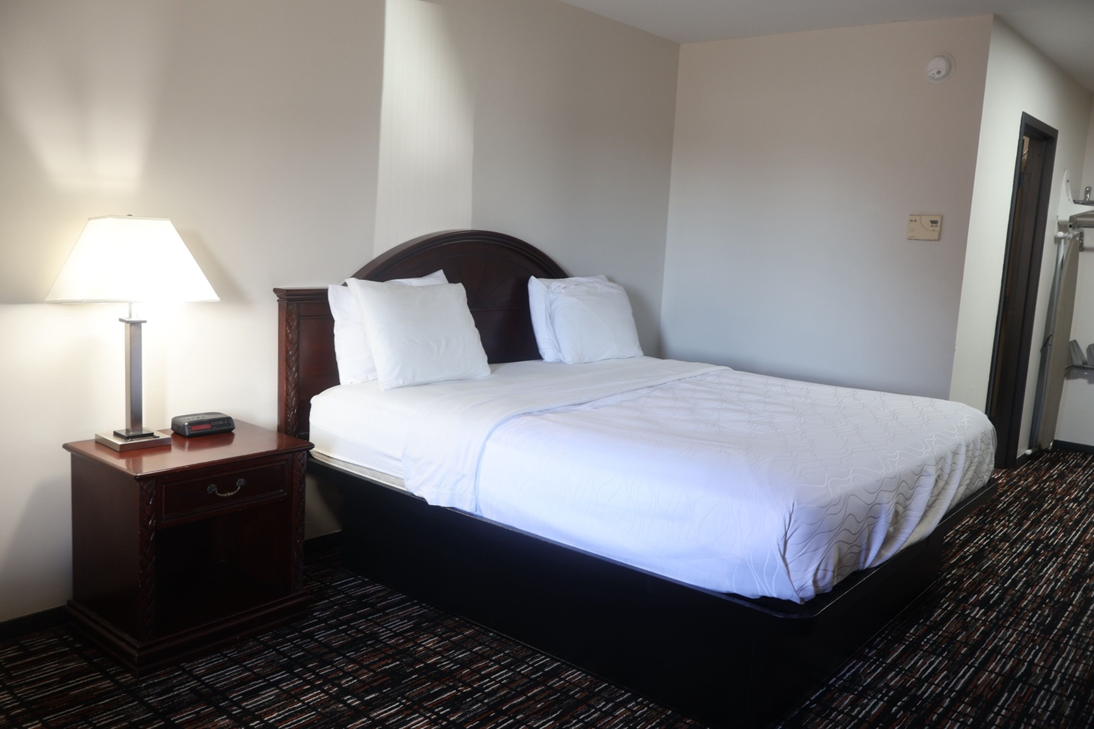 Chambre, 1 grand lit, non-fumeur