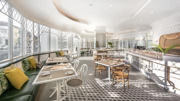 Breakfast, lunch, dinner served; Asian cuisine